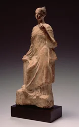 Hellenistische Statue (Terrakotta)